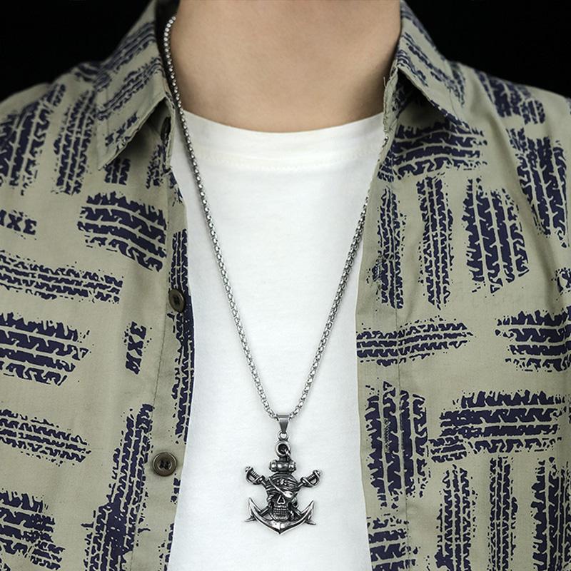 Men's Vintage Pirate Skull Necklace 23014299YM